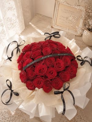 Crimson Royale Rose Bouquet 皇家红玫瑰花束